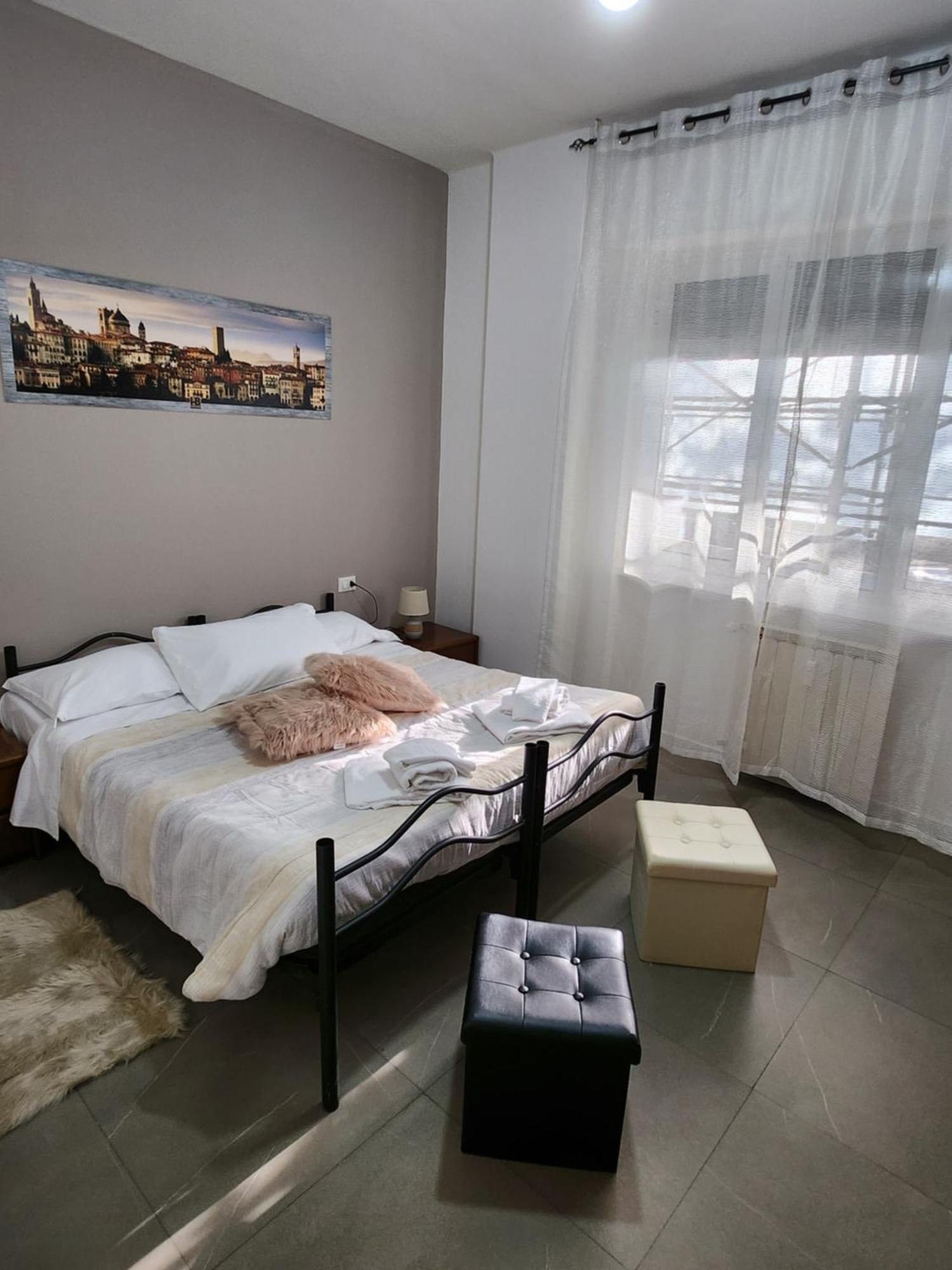 Hb Appartamenti In Centro Bergamo Eksteriør billede