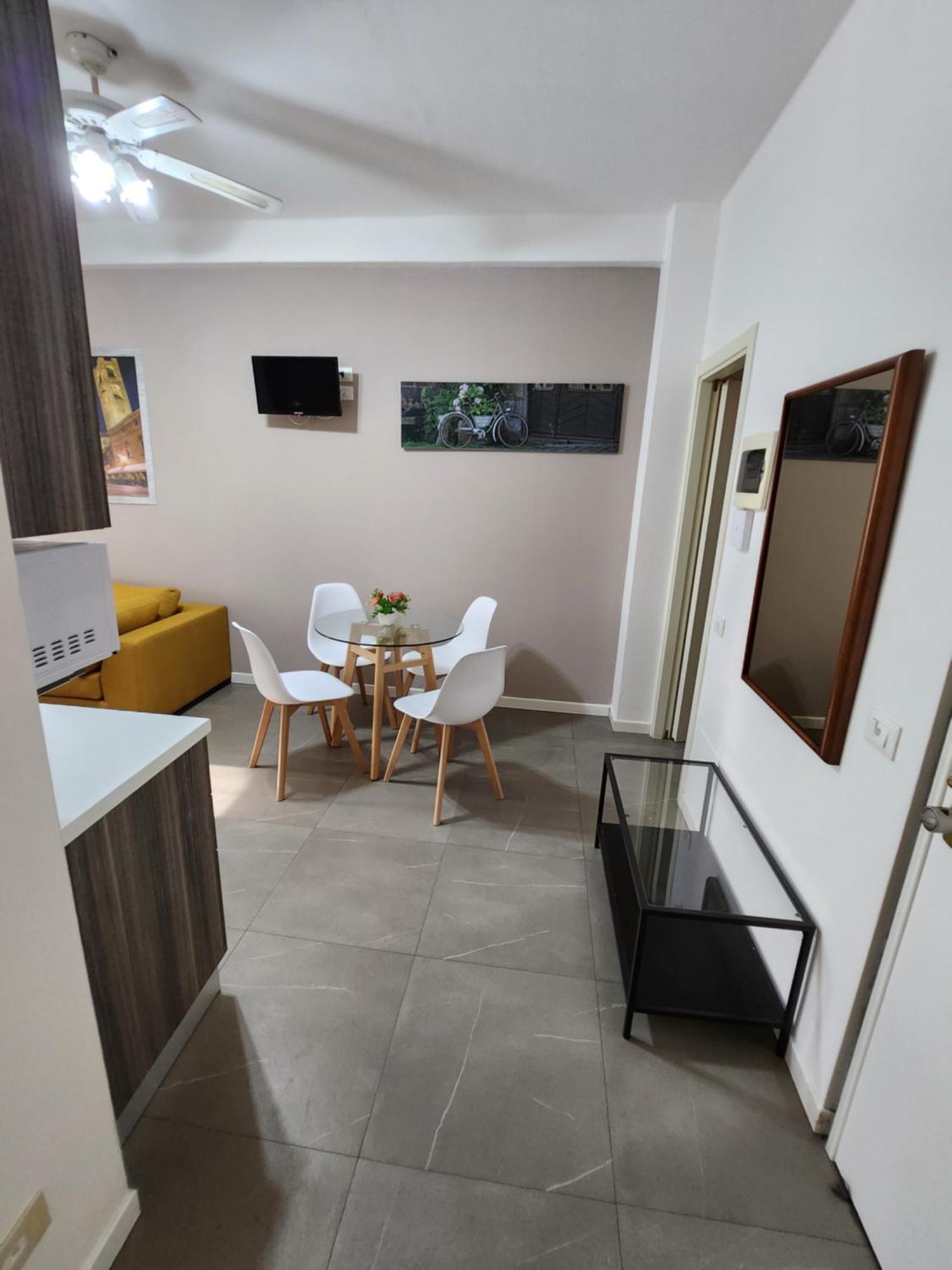 Hb Appartamenti In Centro Bergamo Eksteriør billede